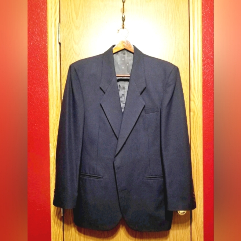 Cellini Navy Two Button Suit Jacket SZ Medium EUC
